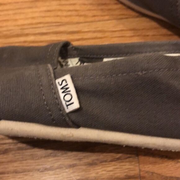 Toms  gray canvas shoe - Picture 6 of 7